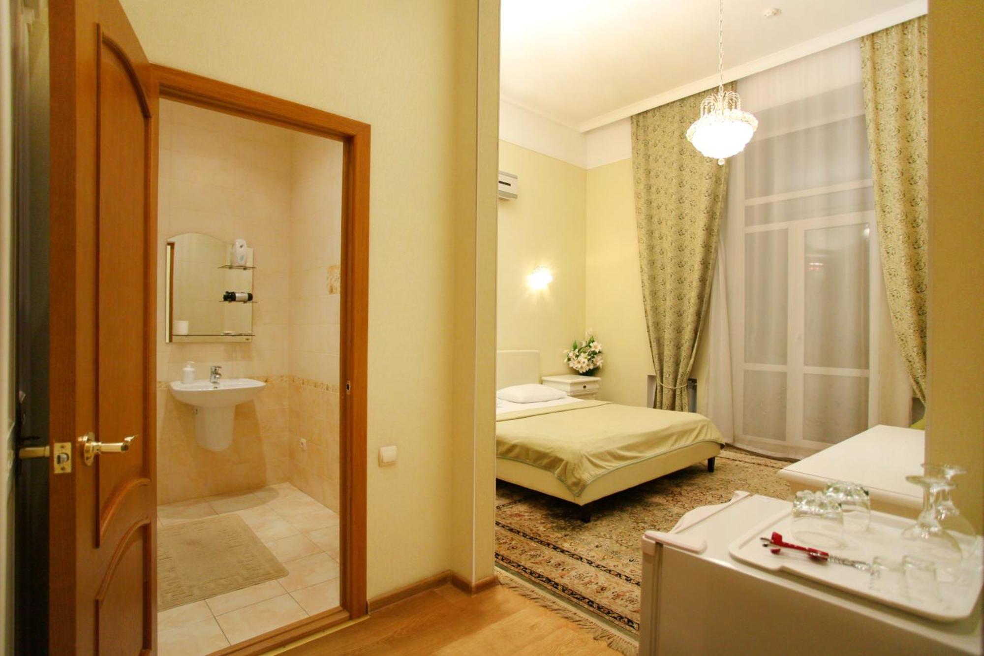 Ekaterina Hotel Odessa Buitenkant foto