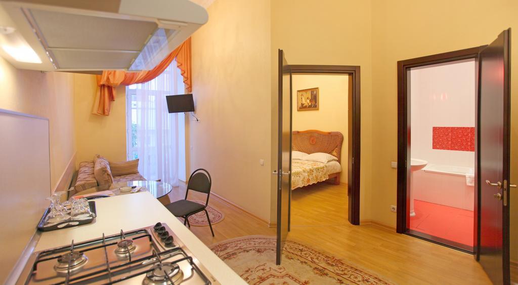 Ekaterina Hotel Odessa Buitenkant foto