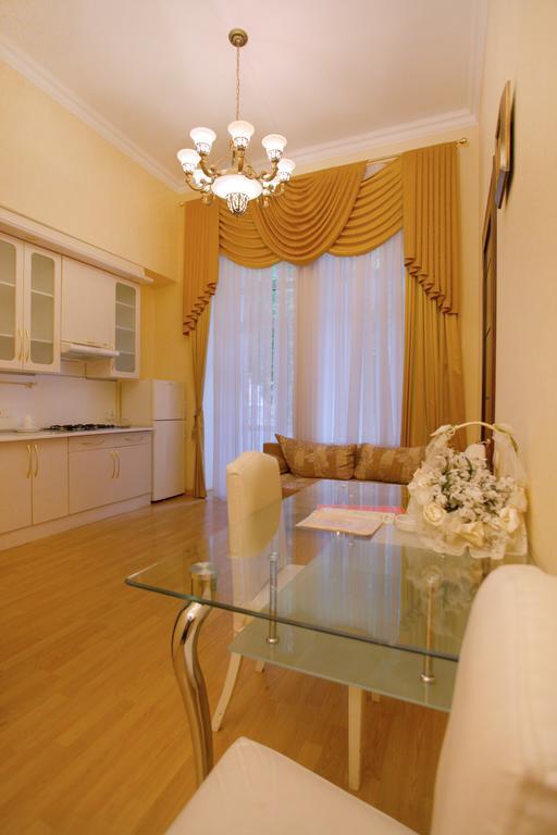Ekaterina Hotel Odessa Buitenkant foto